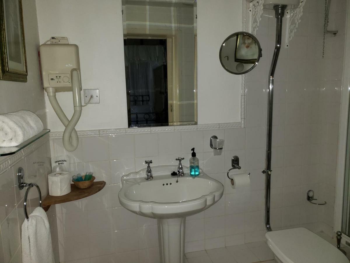 Clifton Hampden B&B Екстериор снимка